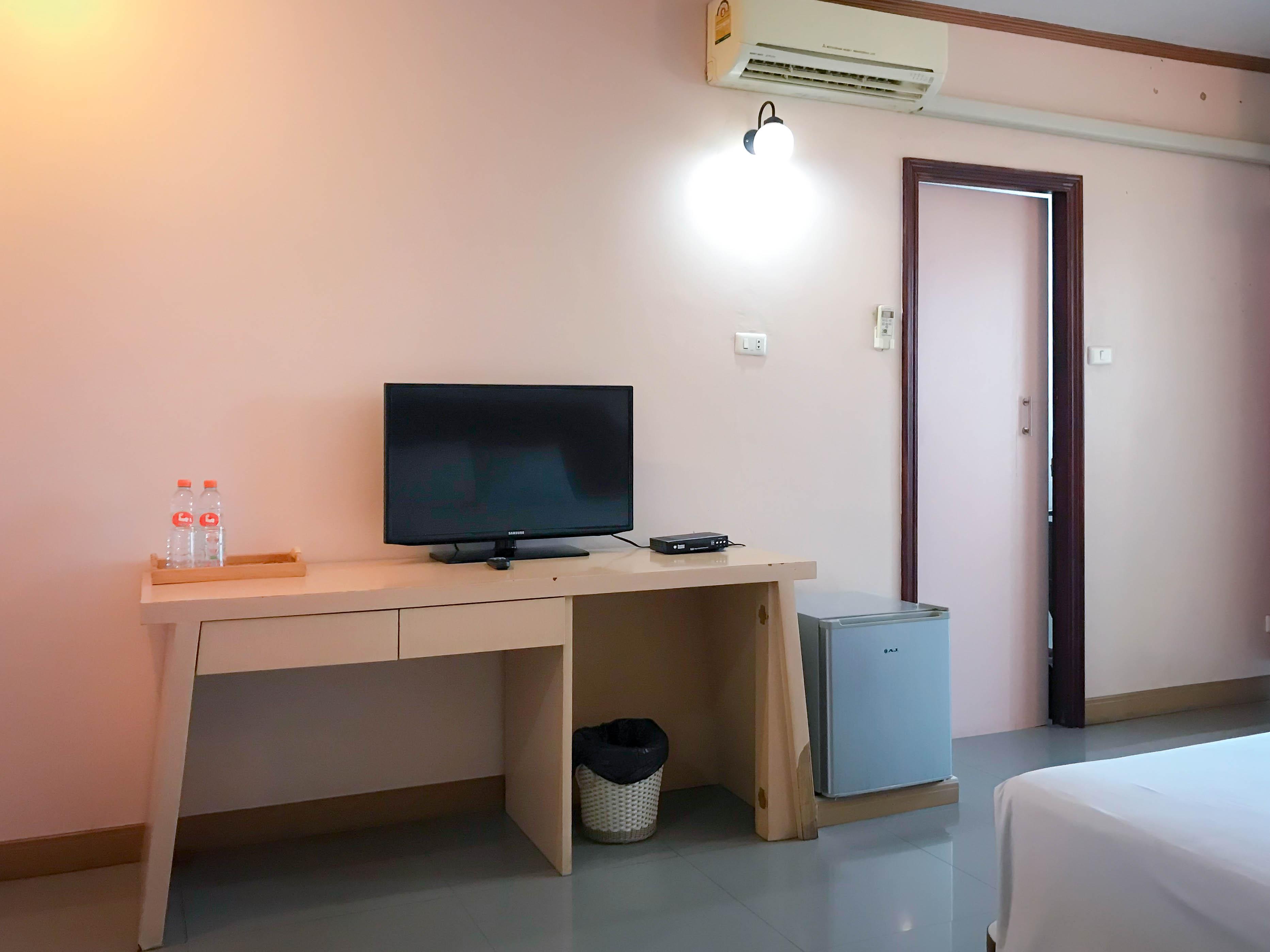 J Two S Pratunam Hotel Bangkok Ngoại thất bức ảnh