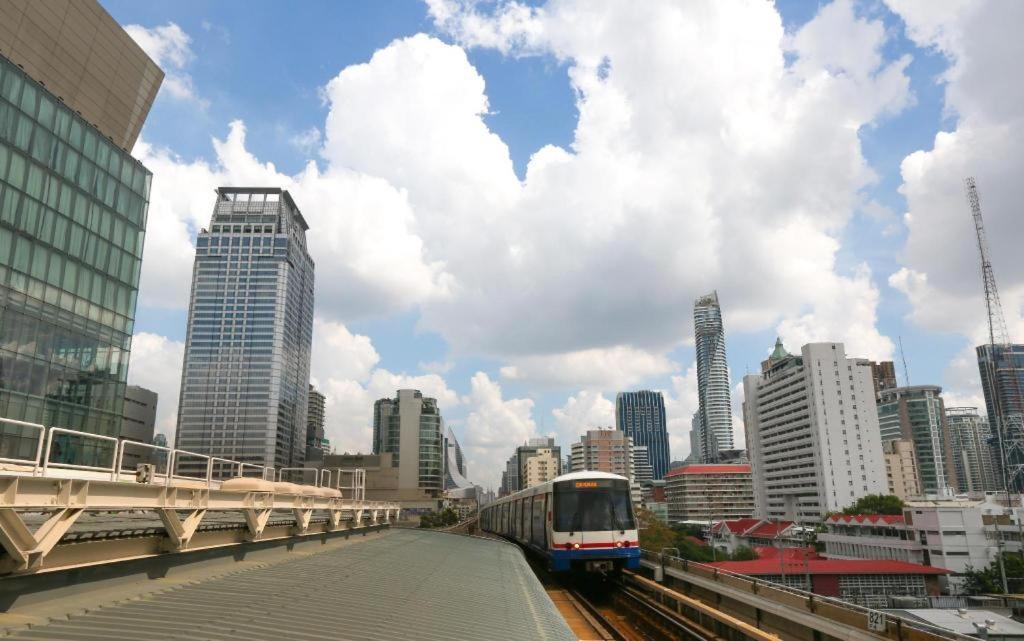 J Two S Pratunam Hotel Bangkok Ngoại thất bức ảnh