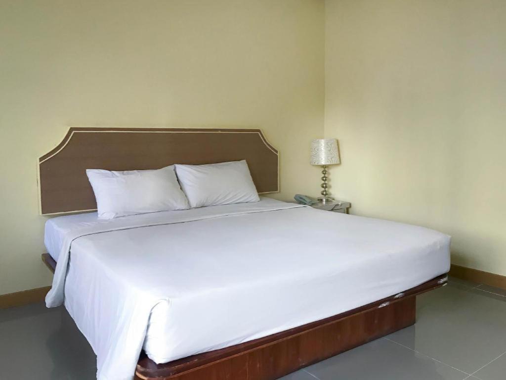 J Two S Pratunam Hotel Bangkok Ngoại thất bức ảnh