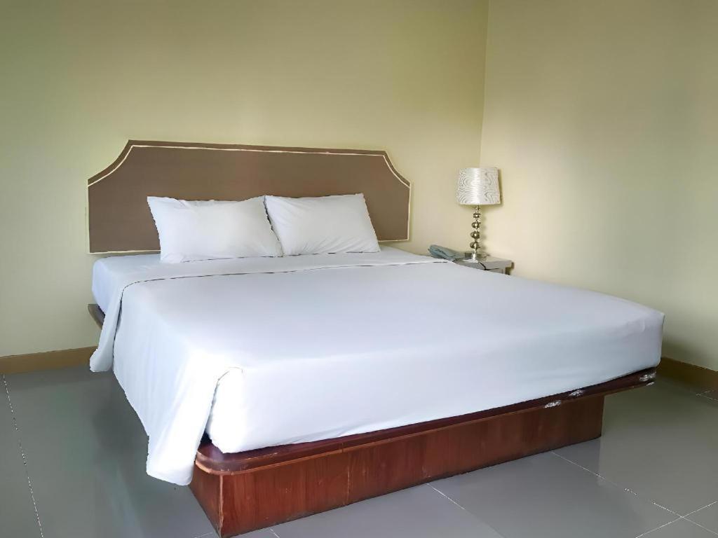 J Two S Pratunam Hotel Bangkok Ngoại thất bức ảnh