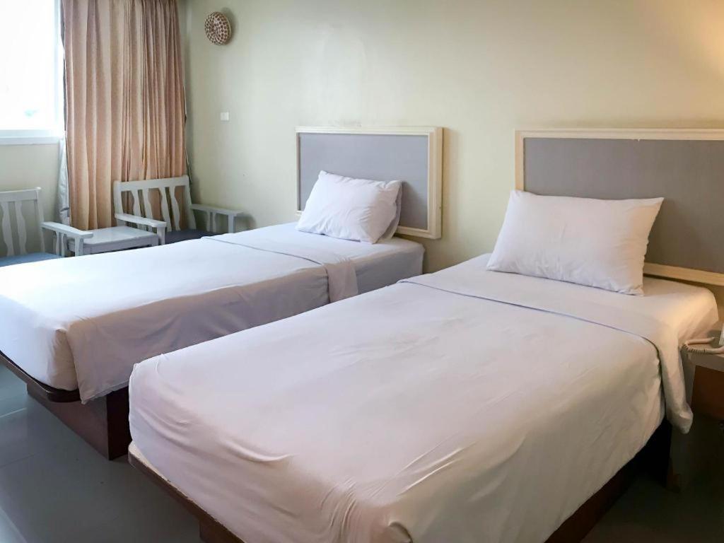 J Two S Pratunam Hotel Bangkok Ngoại thất bức ảnh
