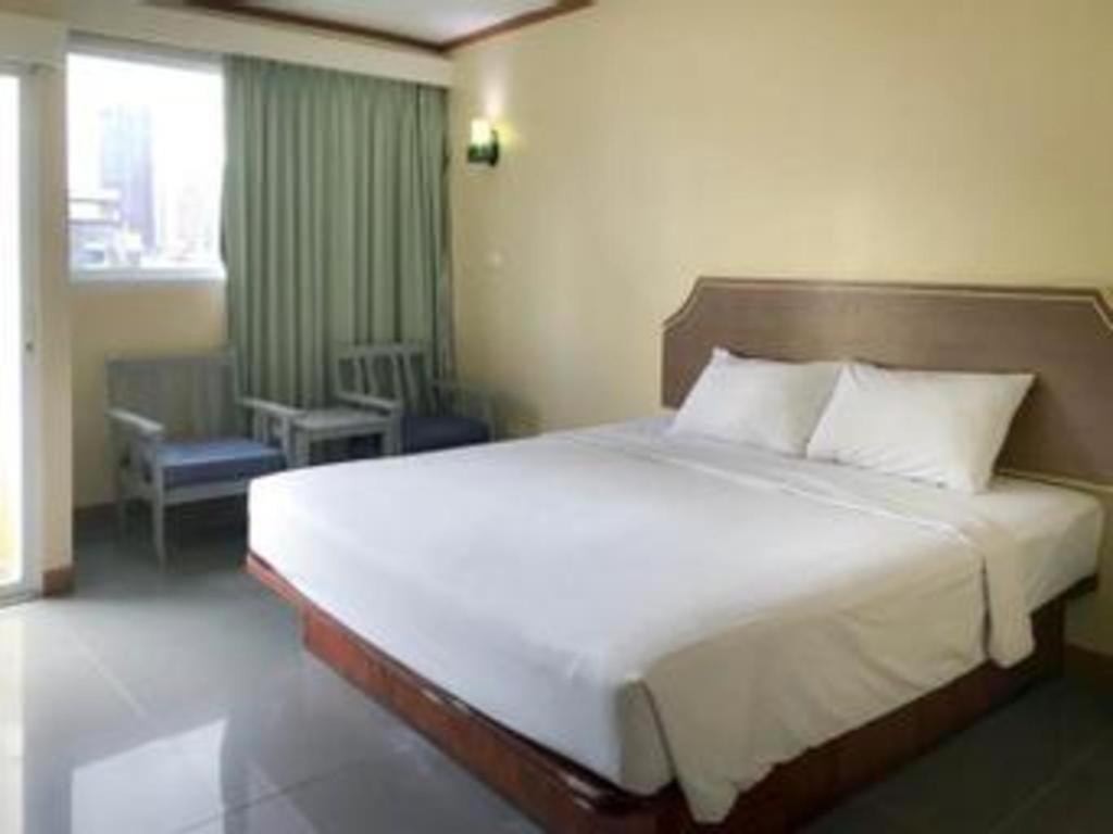 J Two S Pratunam Hotel Bangkok Ngoại thất bức ảnh