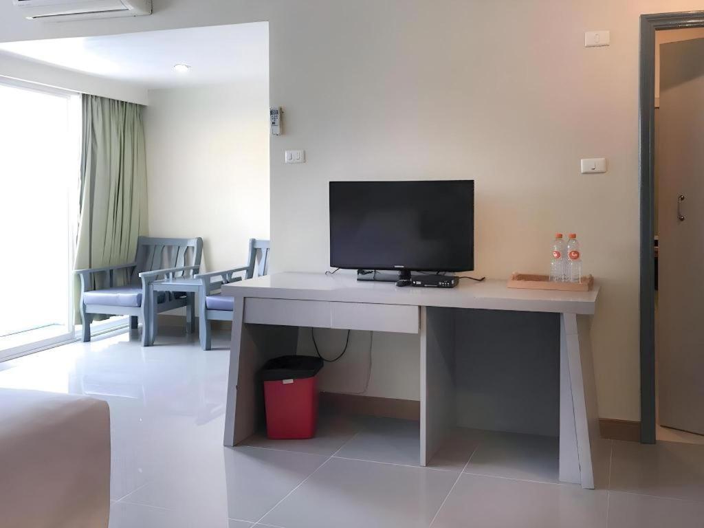 J Two S Pratunam Hotel Bangkok Ngoại thất bức ảnh